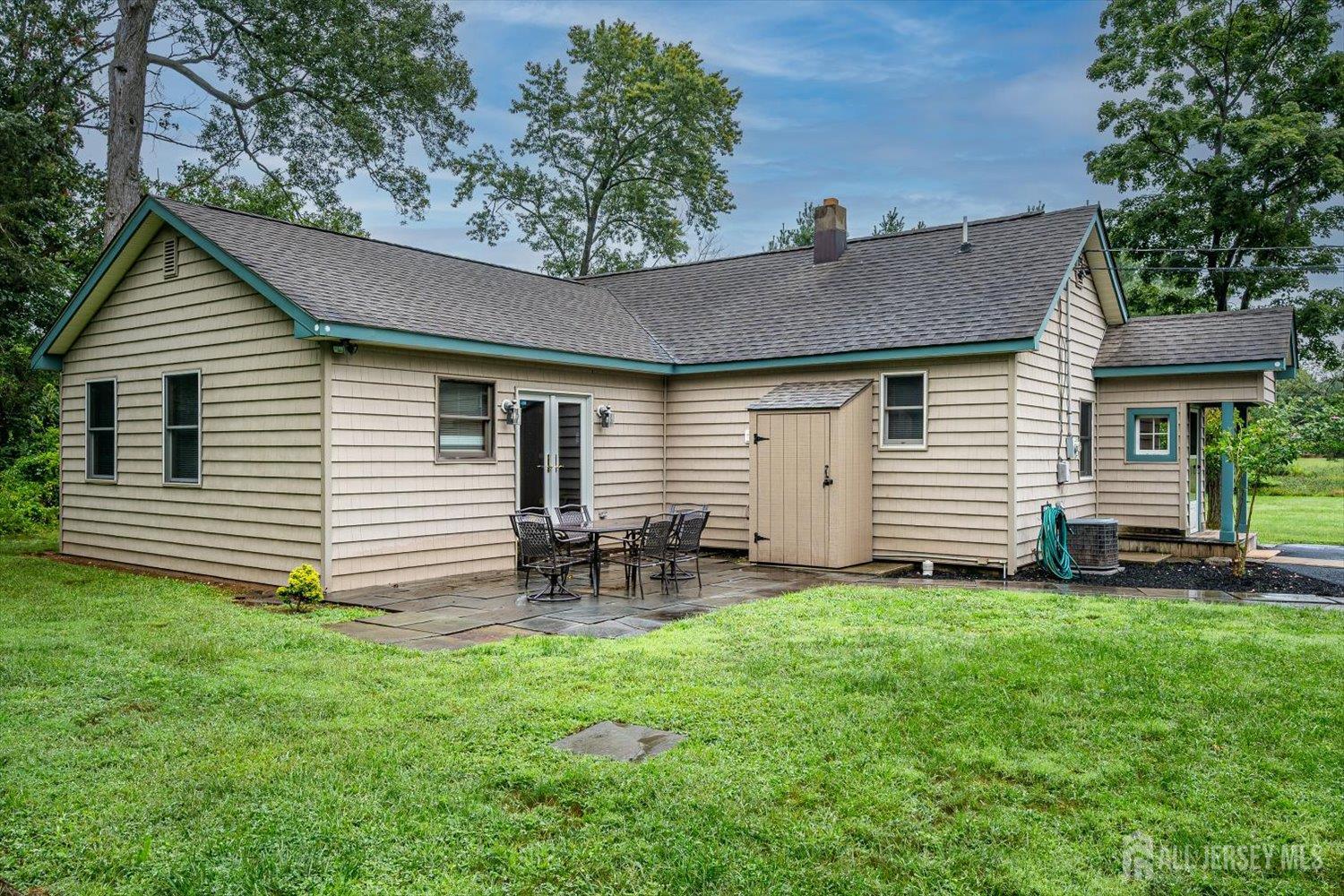 122 Cortelyous Lane Franklin NJ 08873