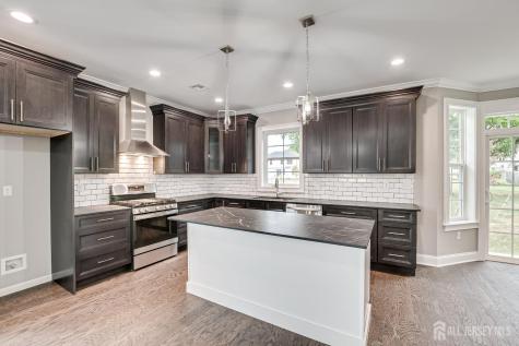 230 Woodbridge Avenue Metuchen NJ 08840
