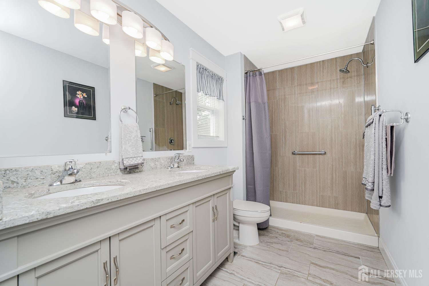 741 Beach Avenue Beachwood NJ 08722