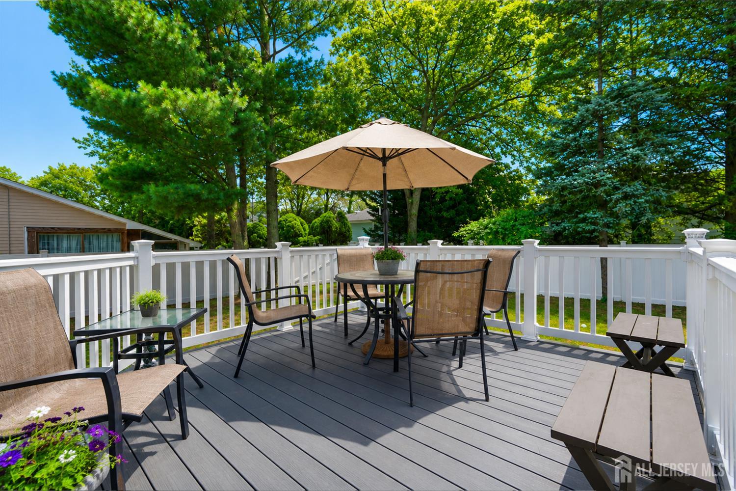 741 Beach Avenue Beachwood NJ 08722