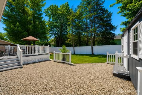 741 Beach Avenue Beachwood NJ 08722