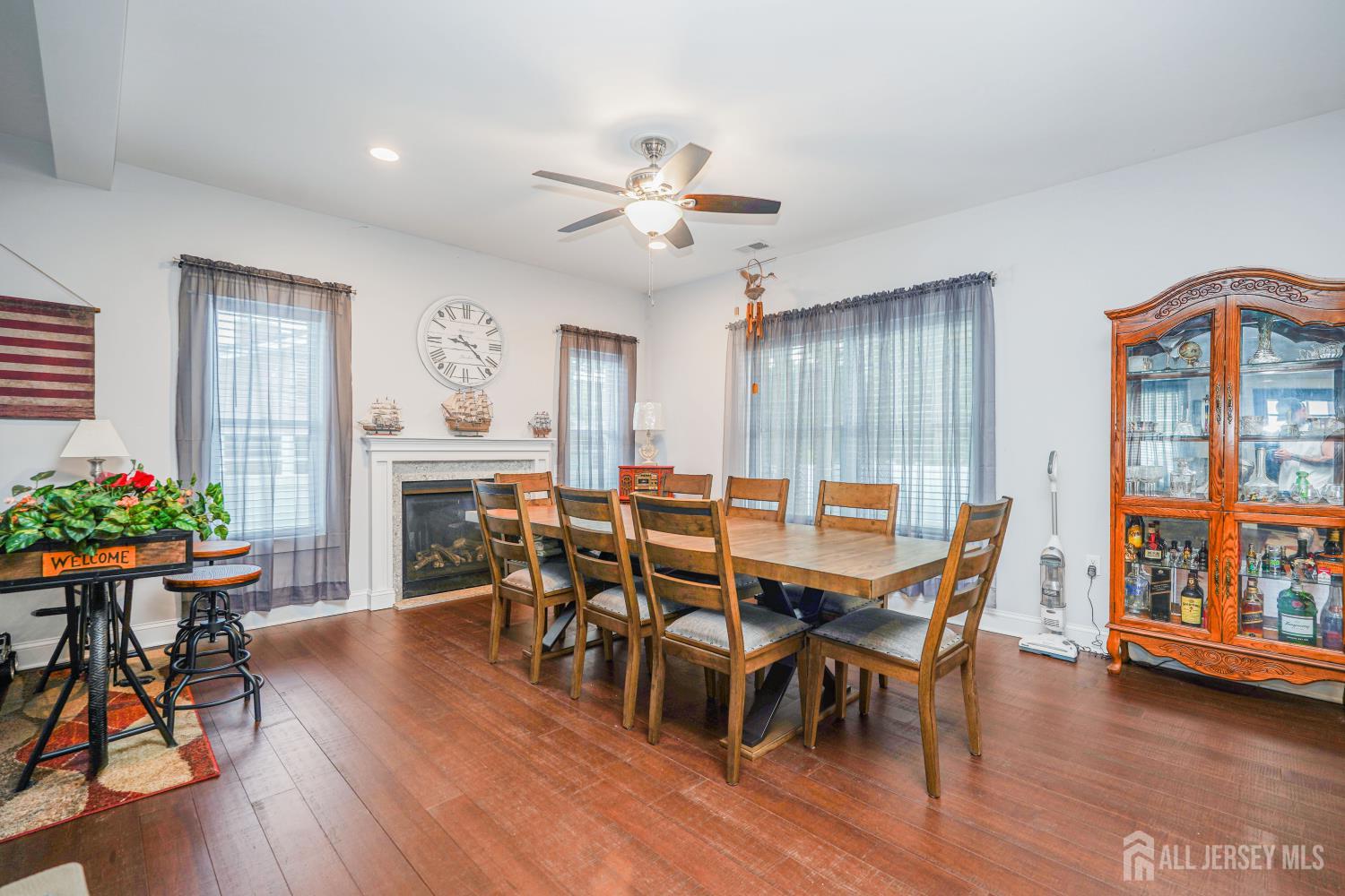 741 Beach Avenue Beachwood NJ 08722