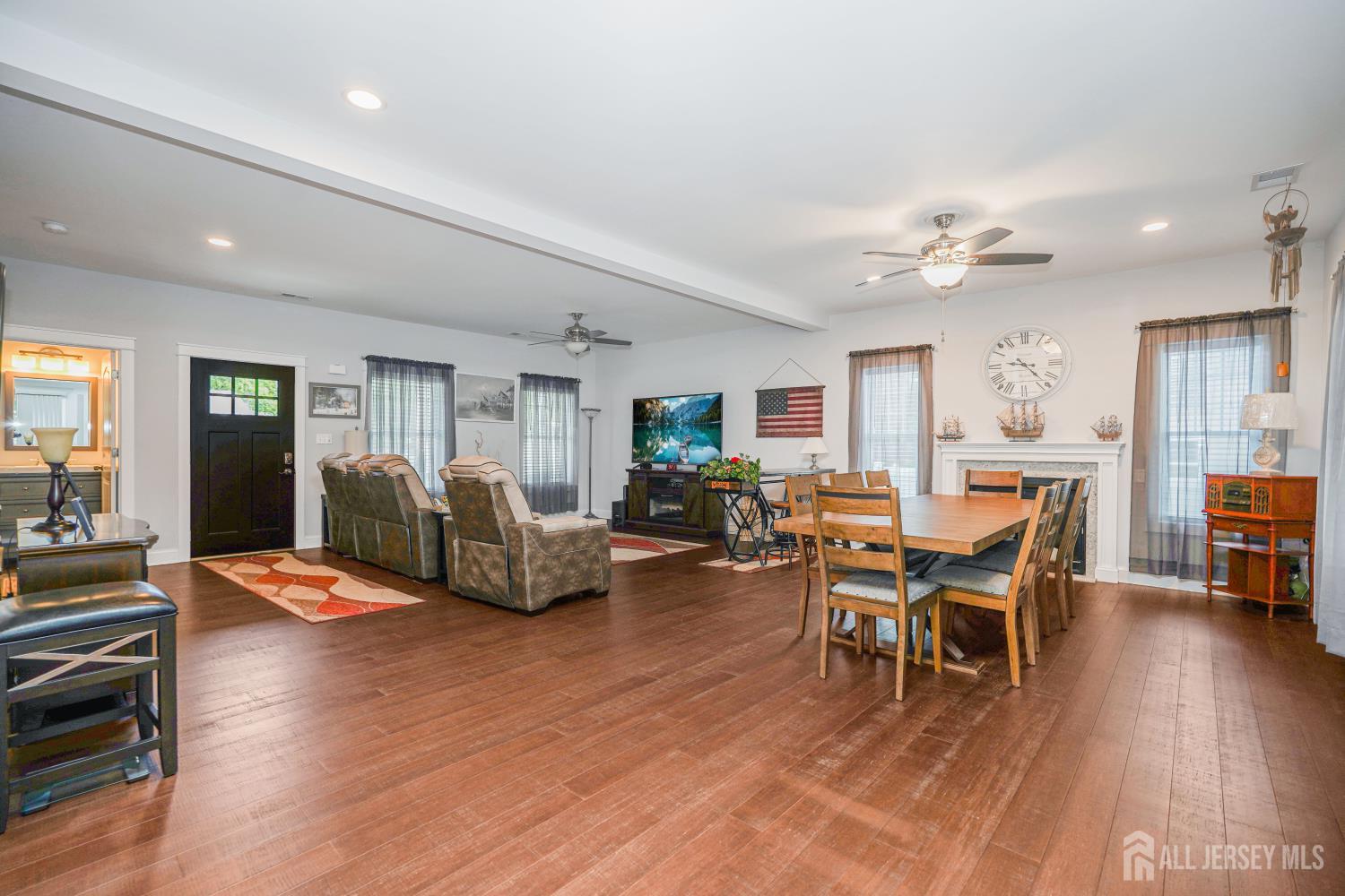 741 Beach Avenue Beachwood NJ 08722