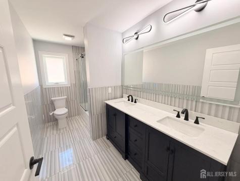 40 Foyer Street Edison NJ 08817