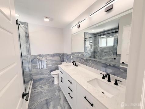 40 Foyer Street Edison NJ 08817