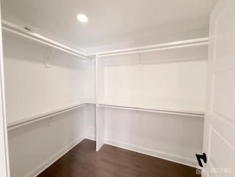40 Foyer Street Edison NJ 08817