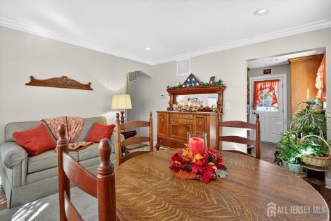 6 Elmwood Avenue Carteret NJ 07008