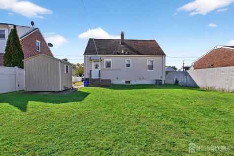 6 Elmwood Avenue Carteret NJ 07008