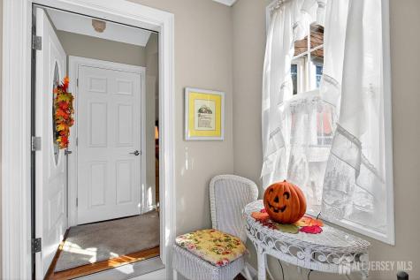 6 Elmwood Avenue Carteret NJ 07008