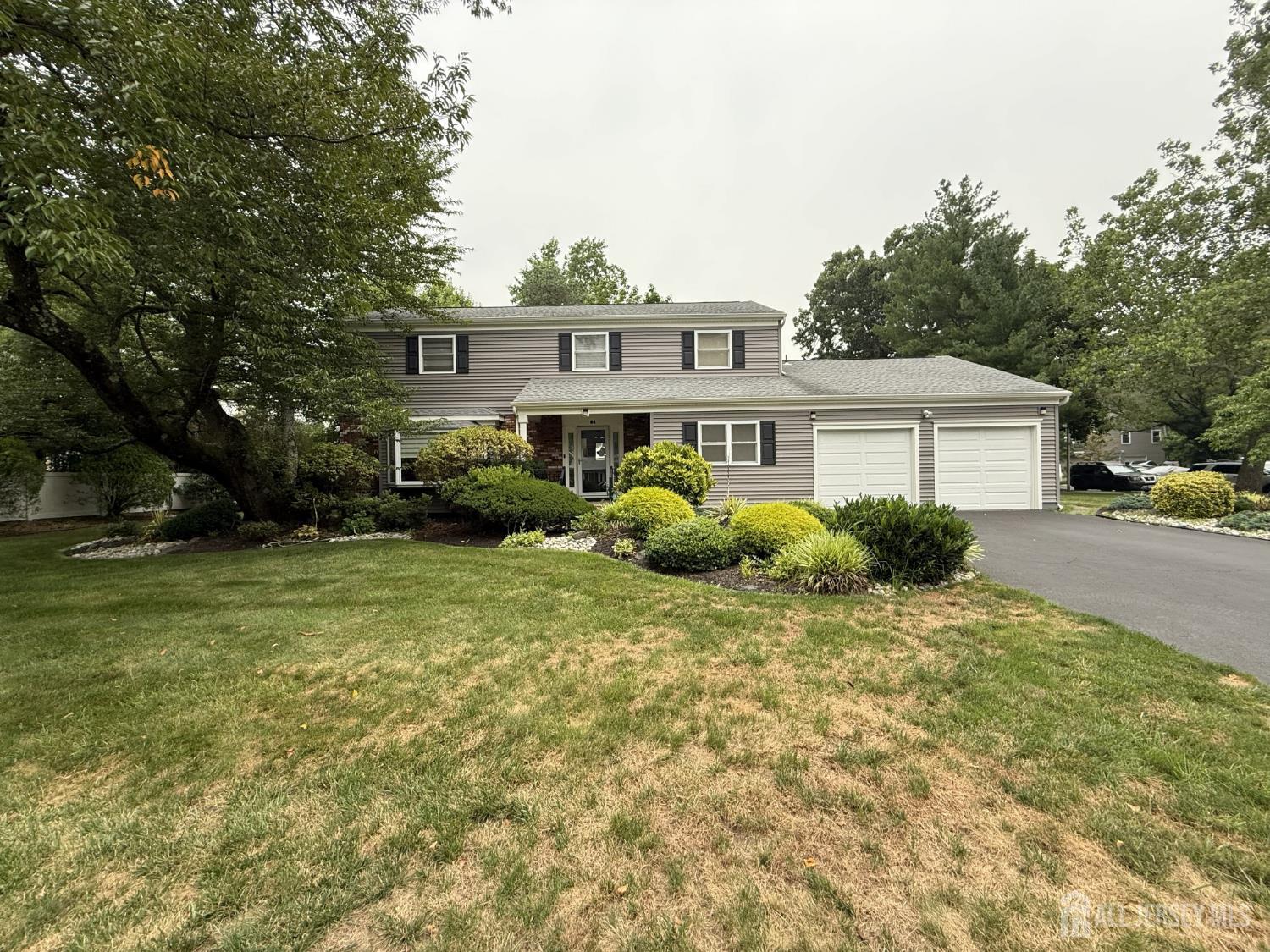 86 Tall Oaks Drive East Brunswick NJ 08816