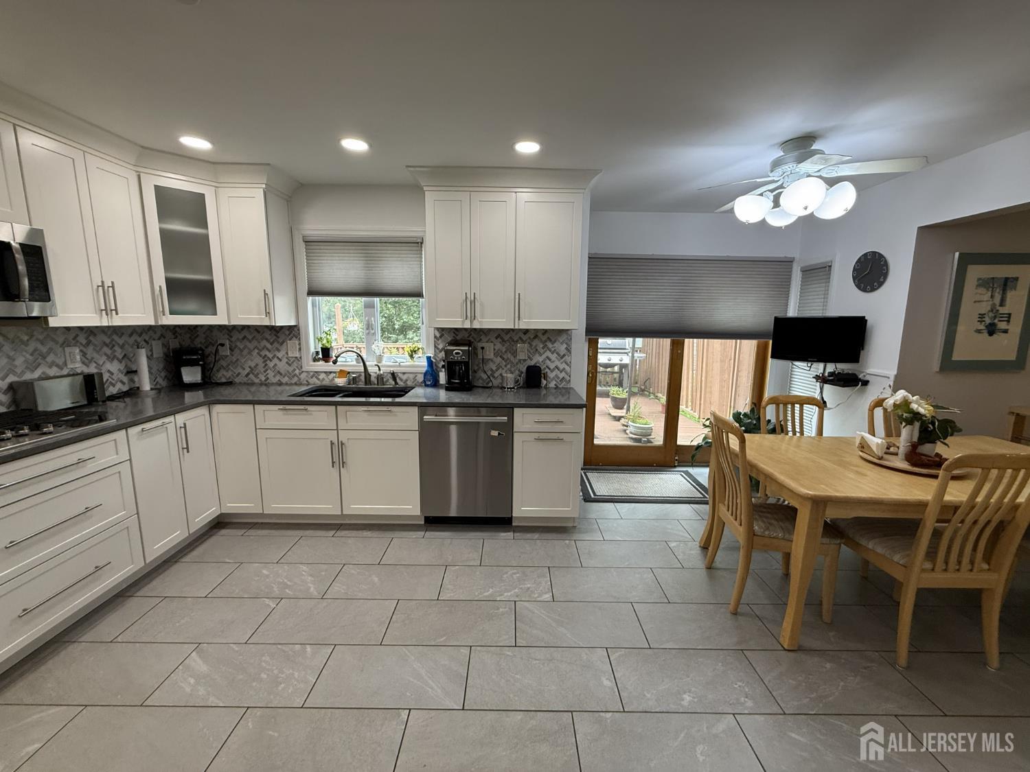 86 Tall Oaks Drive East Brunswick NJ 08816