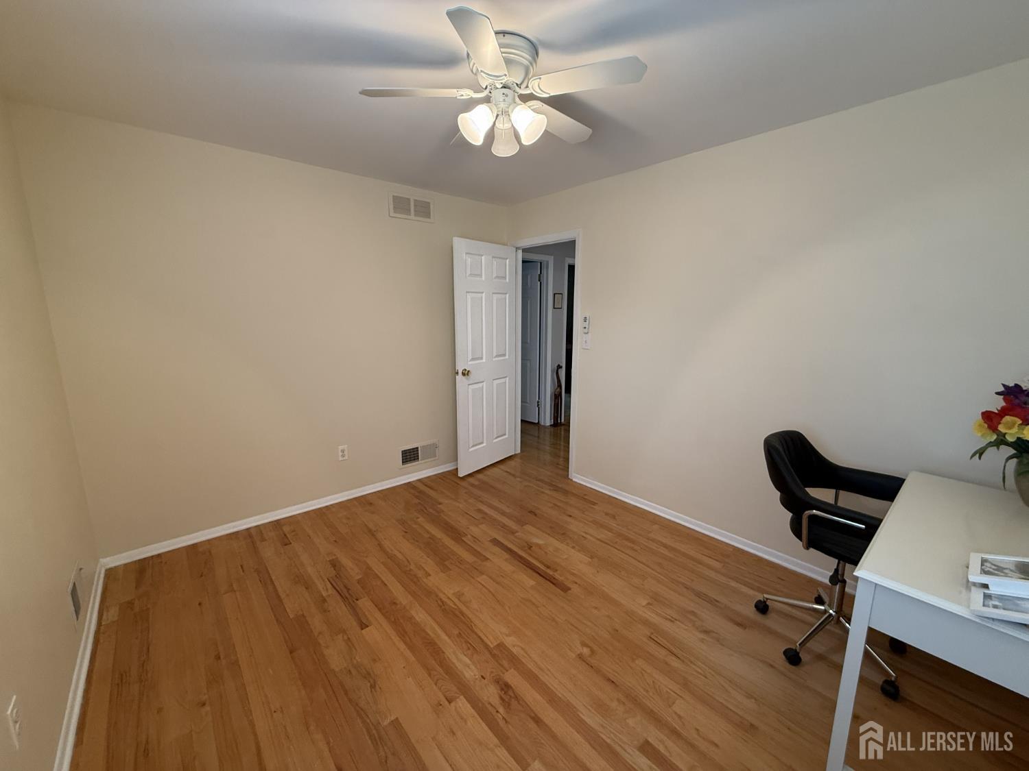 86 Tall Oaks Drive East Brunswick NJ 08816