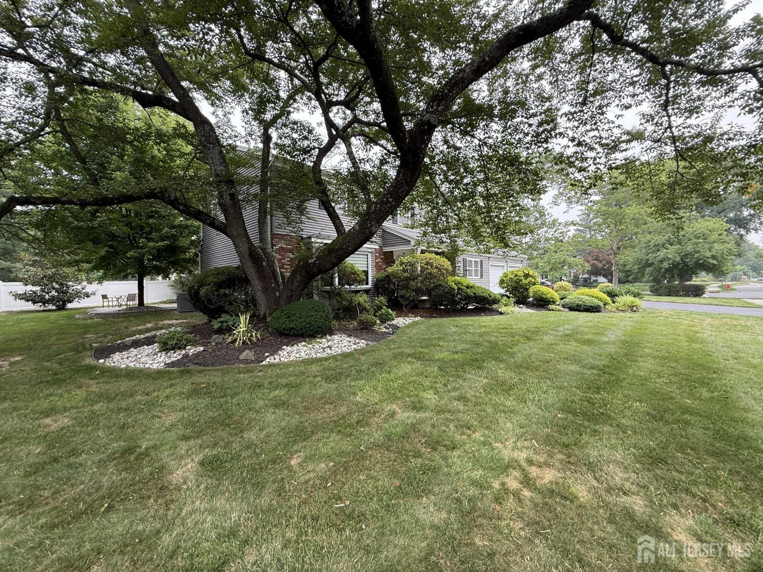 86 Tall Oaks Drive East Brunswick NJ 08816