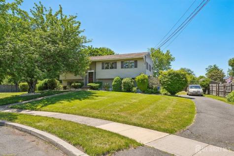 1 Cheryl Court Piscataway NJ 08854