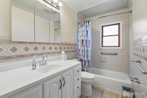 1 Cheryl Court Piscataway NJ 08854