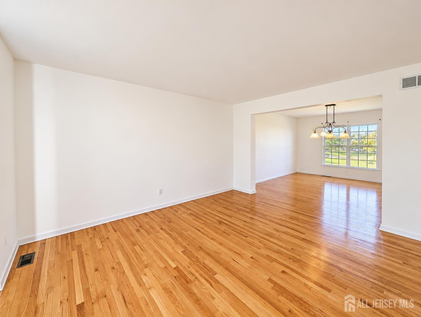 2 Apple Ridge Way East Brunswick NJ 08816