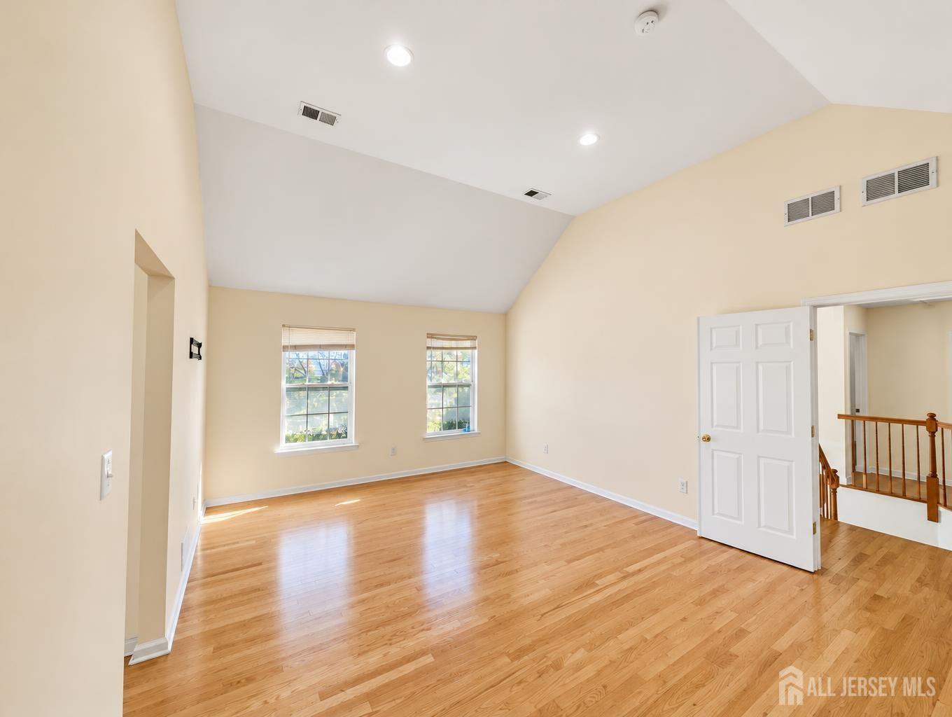 2 Apple Ridge Way East Brunswick NJ 08816