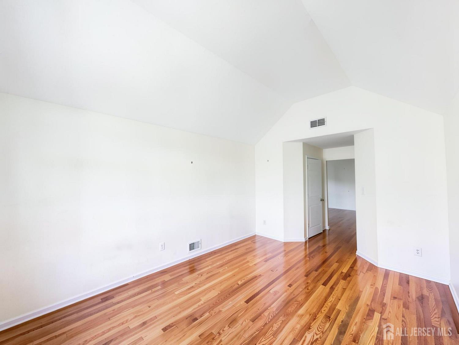 2 Apple Ridge Way East Brunswick NJ 08816