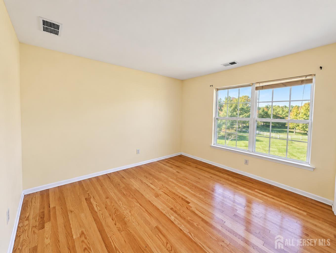 2 Apple Ridge Way East Brunswick NJ 08816