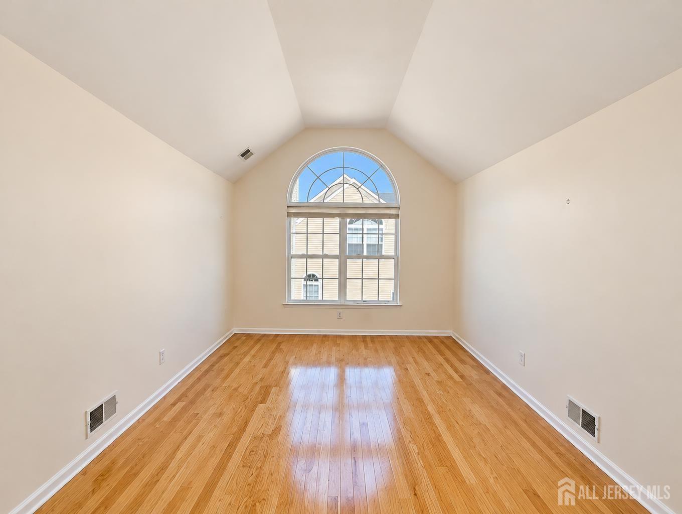 2 Apple Ridge Way East Brunswick NJ 08816