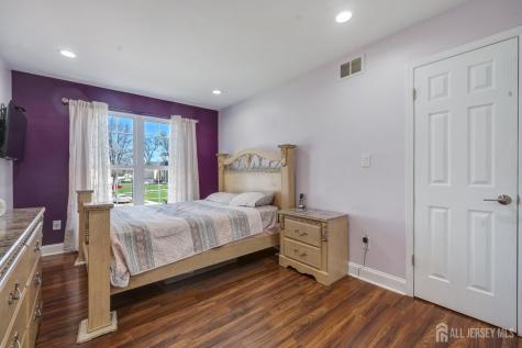 38 Johanna Court Piscataway NJ 08854