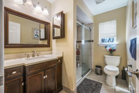 38 Johanna Court Piscataway NJ 08854