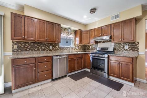 38 Johanna Court Piscataway NJ 08854