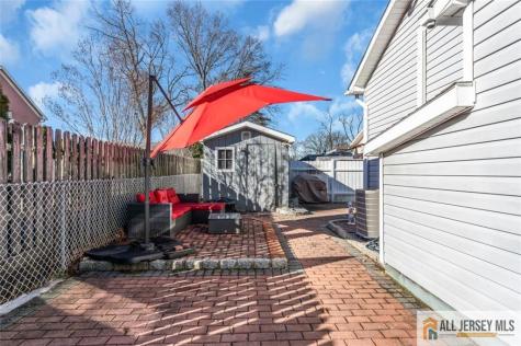 18 Avenue B Helmetta NJ 08828