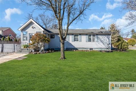 18 Avenue B Helmetta NJ 08828