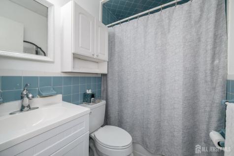 4 Cardinal Lane Hillsborough NJ 08844