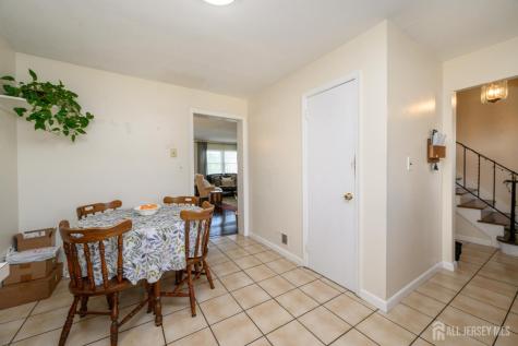 4 Cardinal Lane Hillsborough NJ 08844