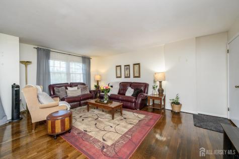 4 Cardinal Lane Hillsborough NJ 08844