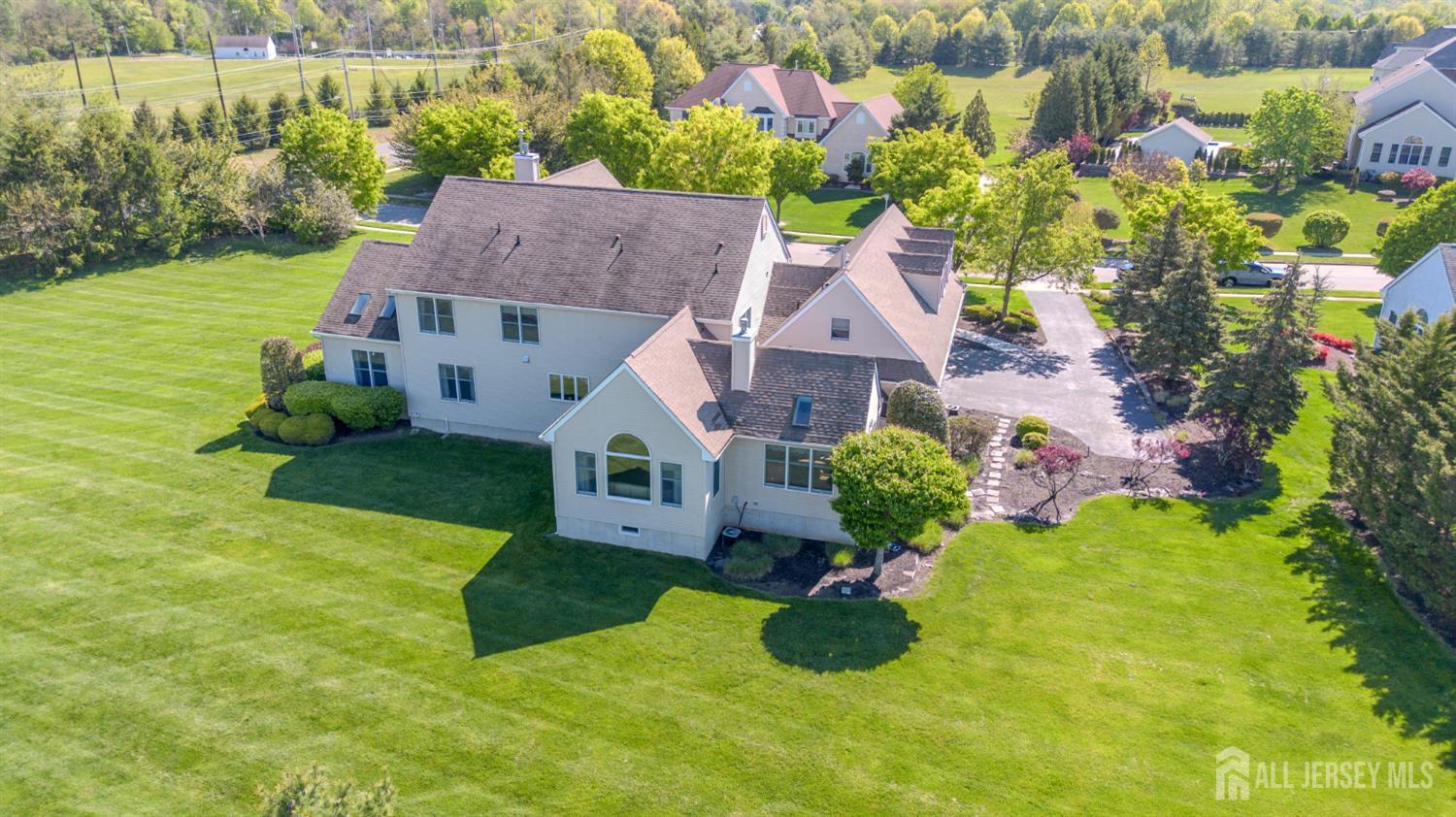 2 Linwood Drive Monroe NJ 08831