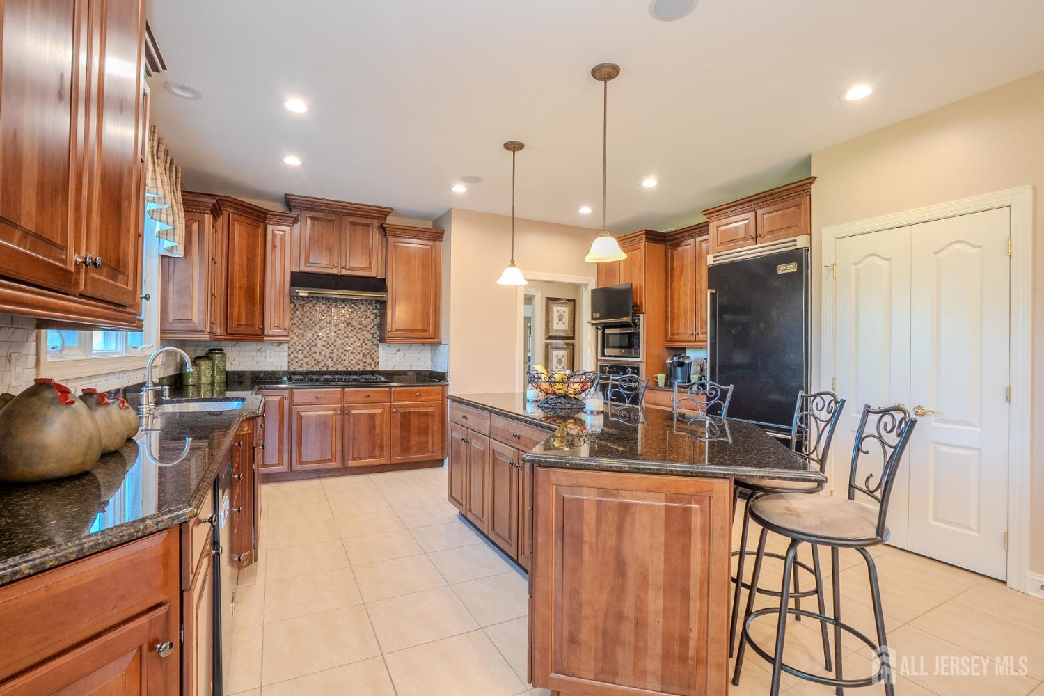2 Linwood Drive Monroe NJ 08831