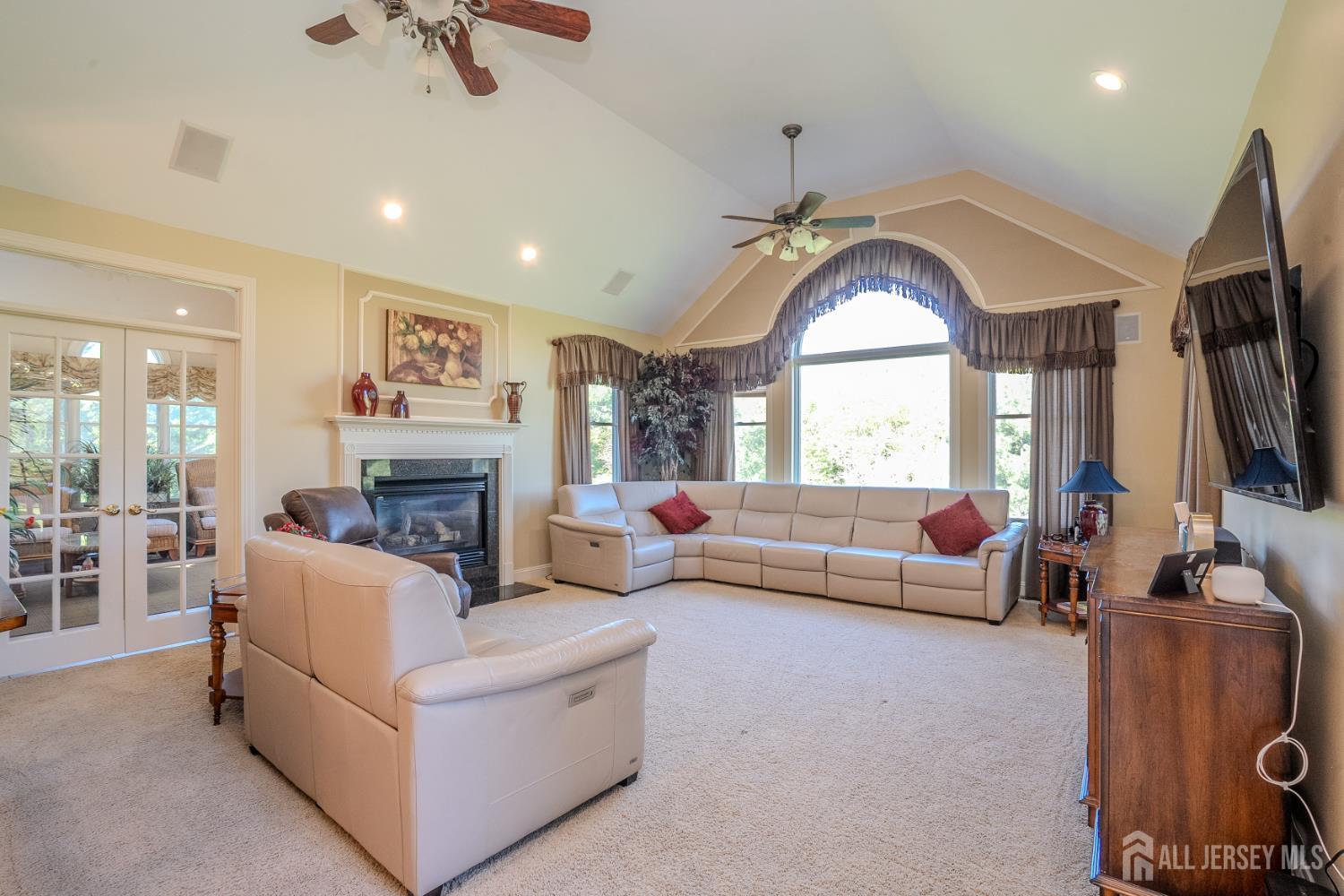 2 Linwood Drive Monroe NJ 08831