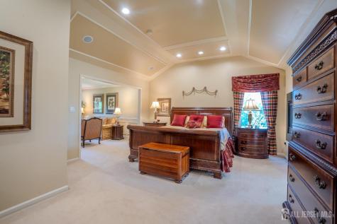 2 Linwood Drive Monroe NJ 08831
