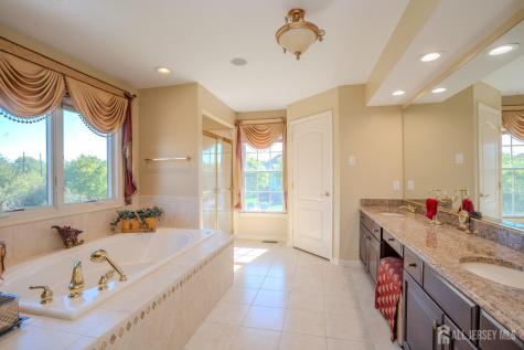 2 Linwood Drive Monroe NJ 08831