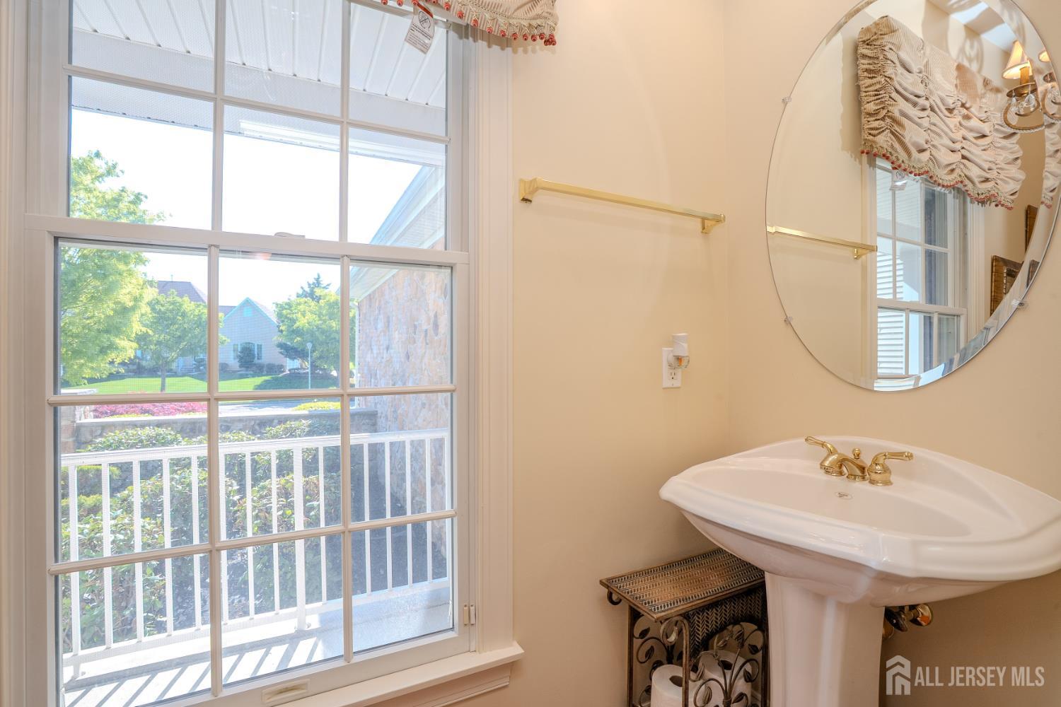2 Linwood Drive Monroe NJ 08831