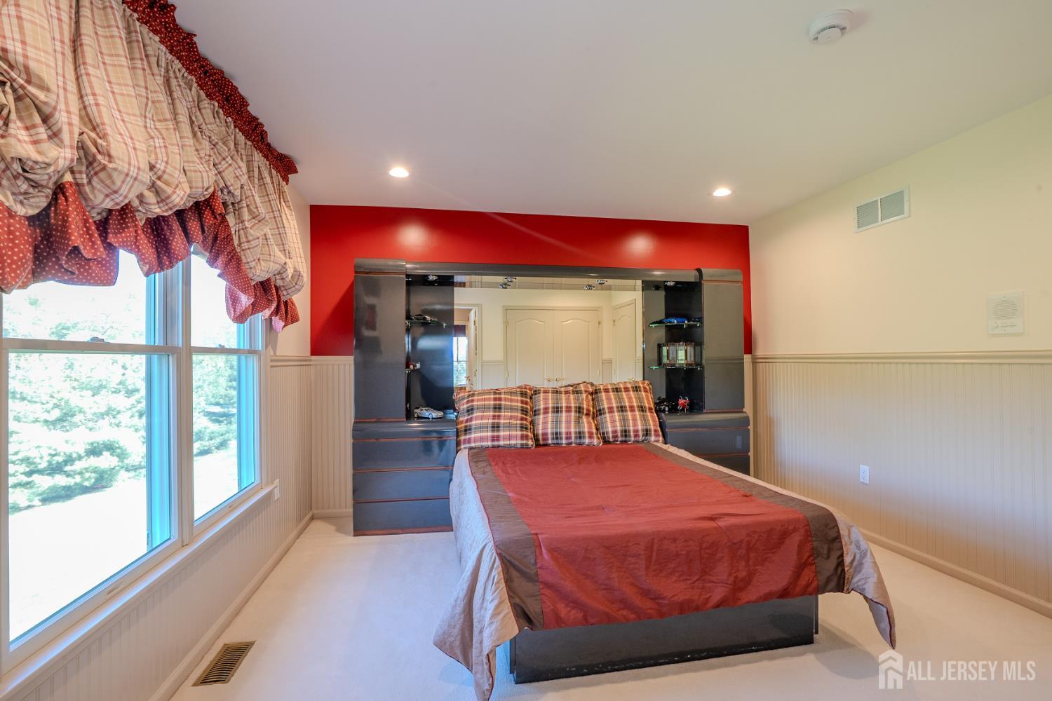 2 Linwood Drive Monroe NJ 08831