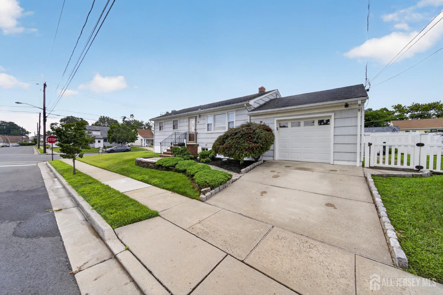 73 Ash Street Carteret NJ 07008