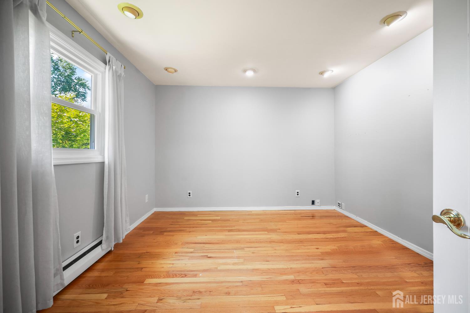 55 Wyoming Avenue Spotswood NJ 08884