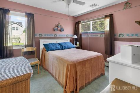 13 Comstock Road Edison NJ 08817