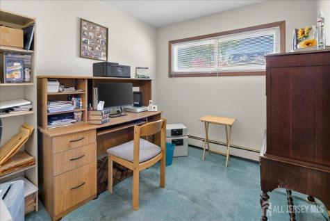 13 Comstock Road Edison NJ 08817