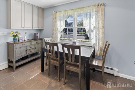 13 Comstock Road Edison NJ 08817