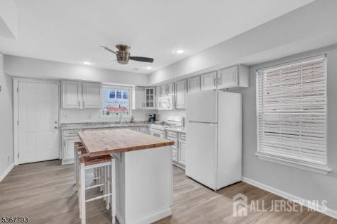 28 Bay Avenue Keansburg NJ 07734