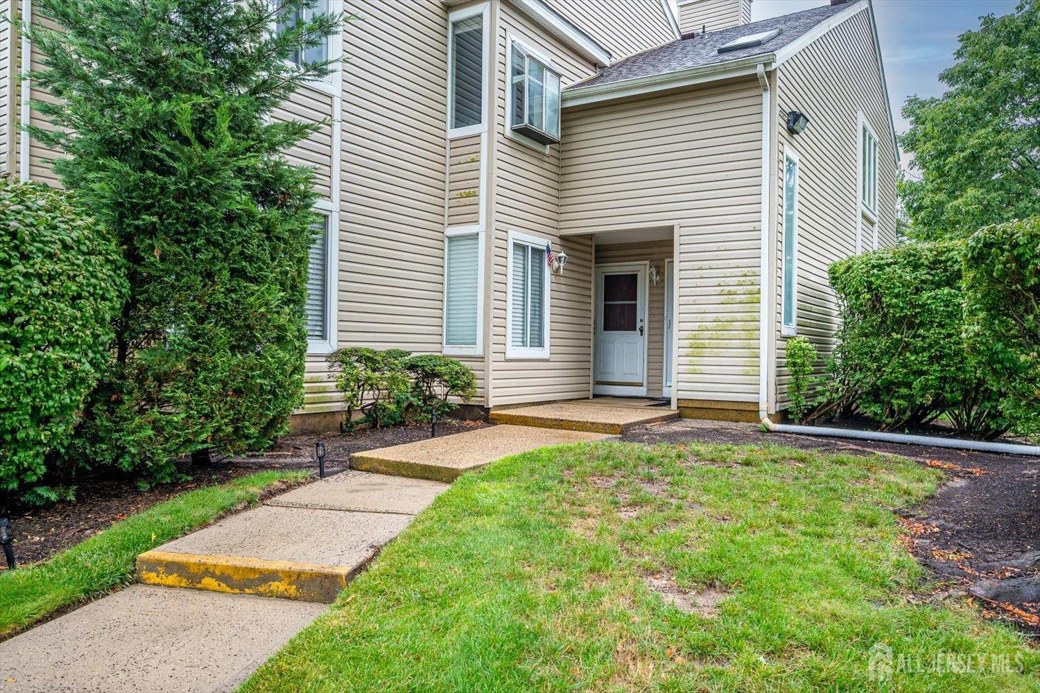 2 Farnham Square Sayreville NJ 08859