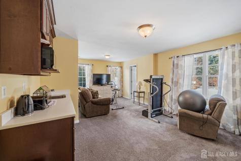 4 Santina Court Lawrence NJ 08648