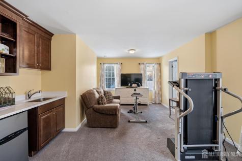 4 Santina Court Lawrence NJ 08648