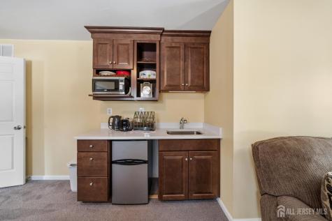 4 Santina Court Lawrence NJ 08648
