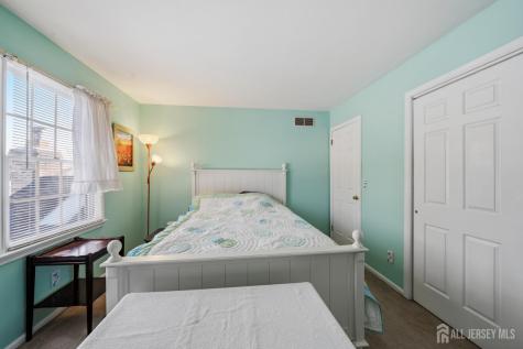 4 Santina Court Lawrence NJ 08648